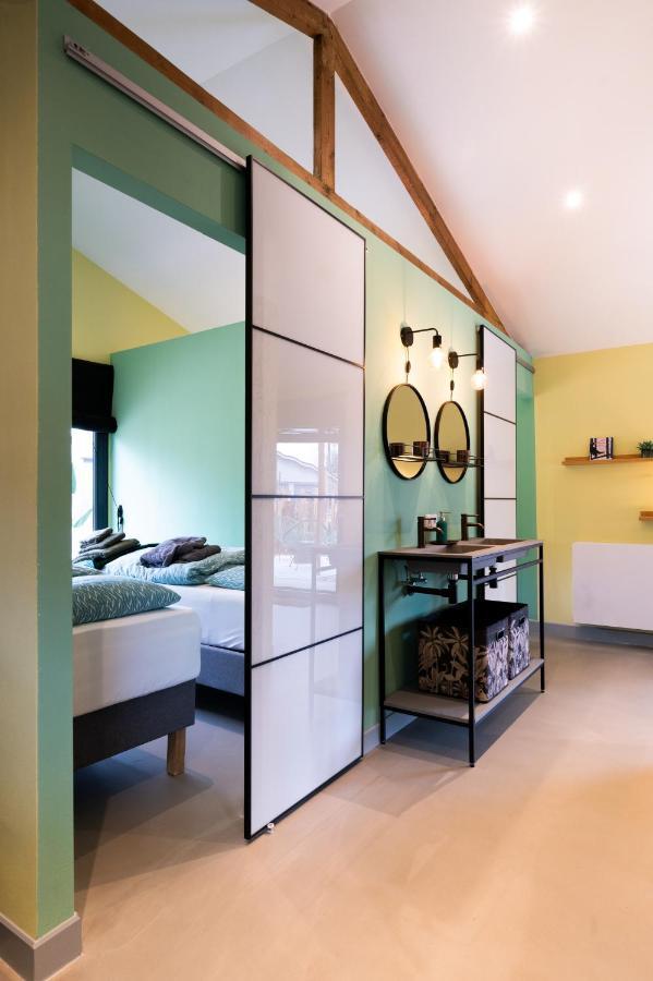 Zen-Bungalow No 1 Met Sauna En Hottub Rheezerveen Exterior photo