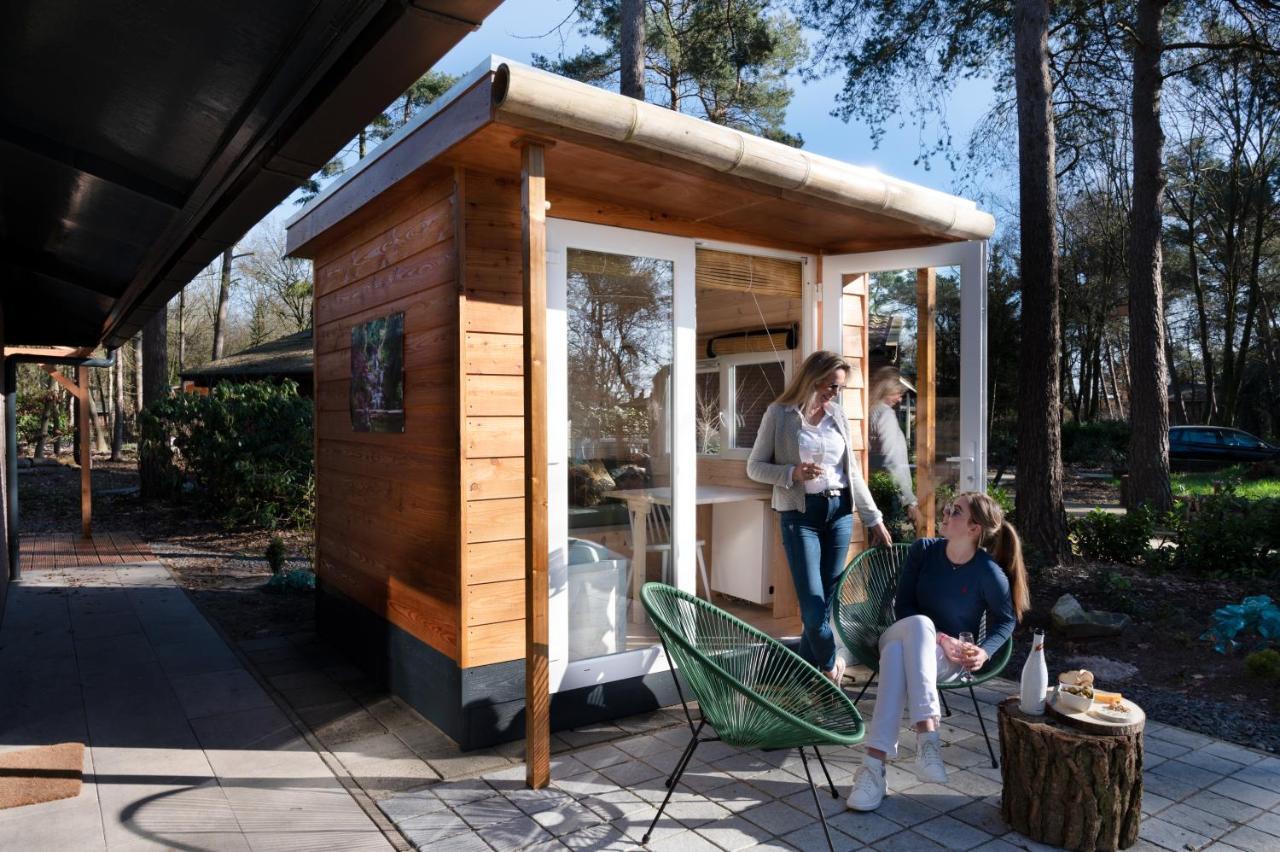 Zen-Bungalow No 1 Met Sauna En Hottub Rheezerveen Exterior photo