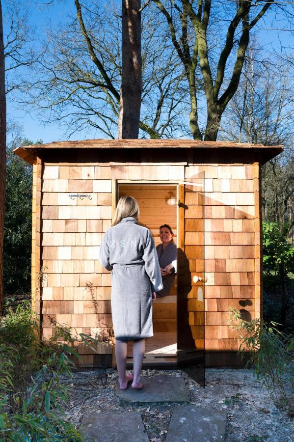 Zen-Bungalow No 1 Met Sauna En Hottub Rheezerveen Exterior photo