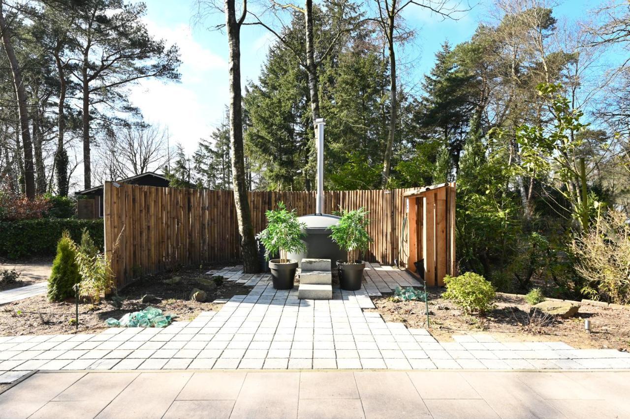 Zen-Bungalow No 1 Met Sauna En Hottub Rheezerveen Exterior photo